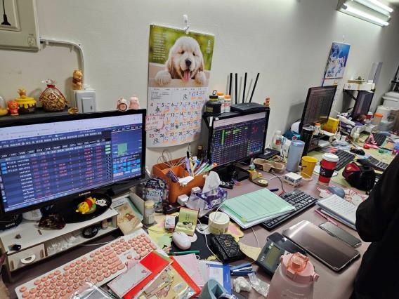 法務部調查局破獲地下期貨及證券總營業處所 客戶人數多達200餘人，不法交易金額逾5億元