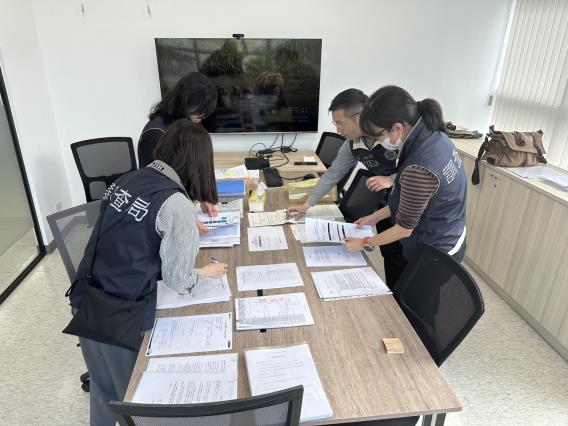 法務部調查局同步偵辦「中」企非法在臺挖角高科技人才案